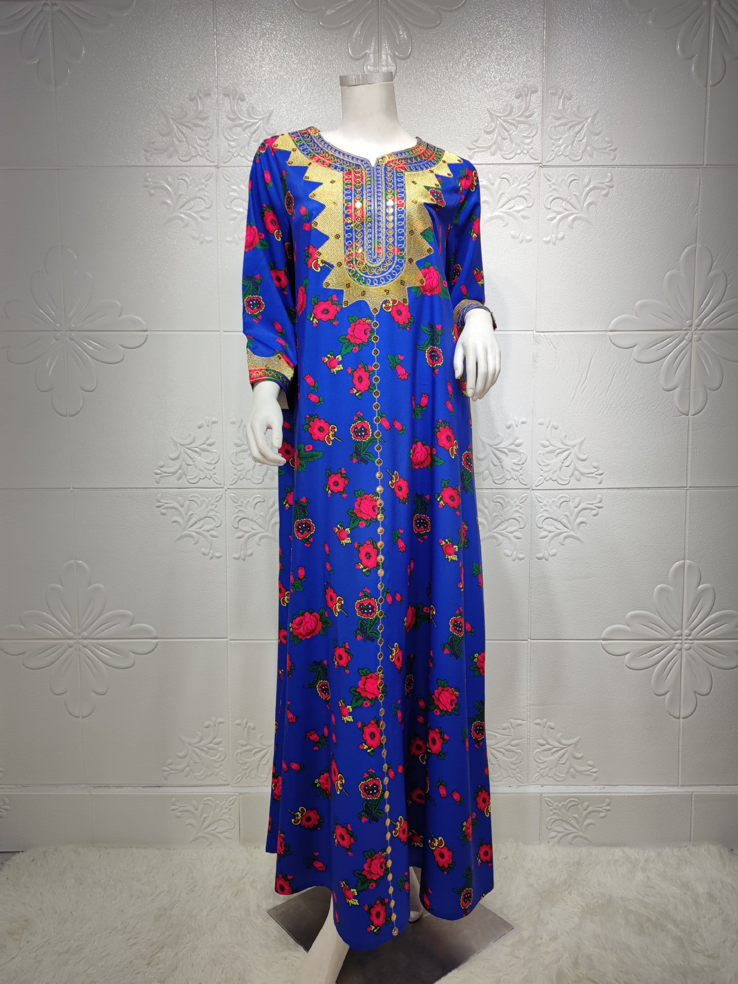 Dubai style home Abaya